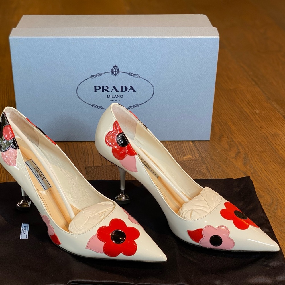 Prada Vernice Fiori Bianco Lacca Heels